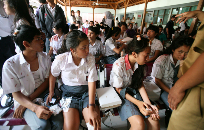 Мощное землетрясение на Бали