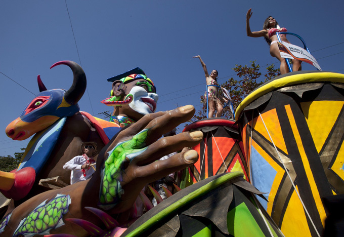 Карнавал фальшивых слез